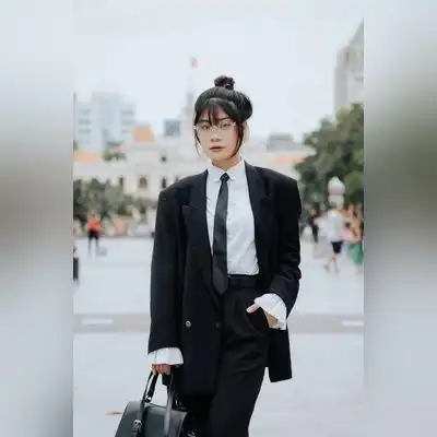 郑薇